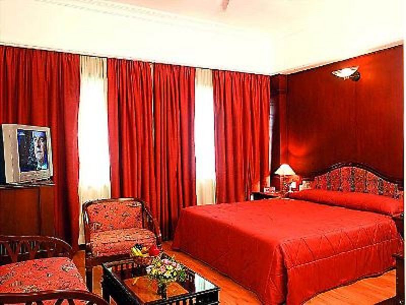 Hotel The Renai Cochin Kochi Esterno foto