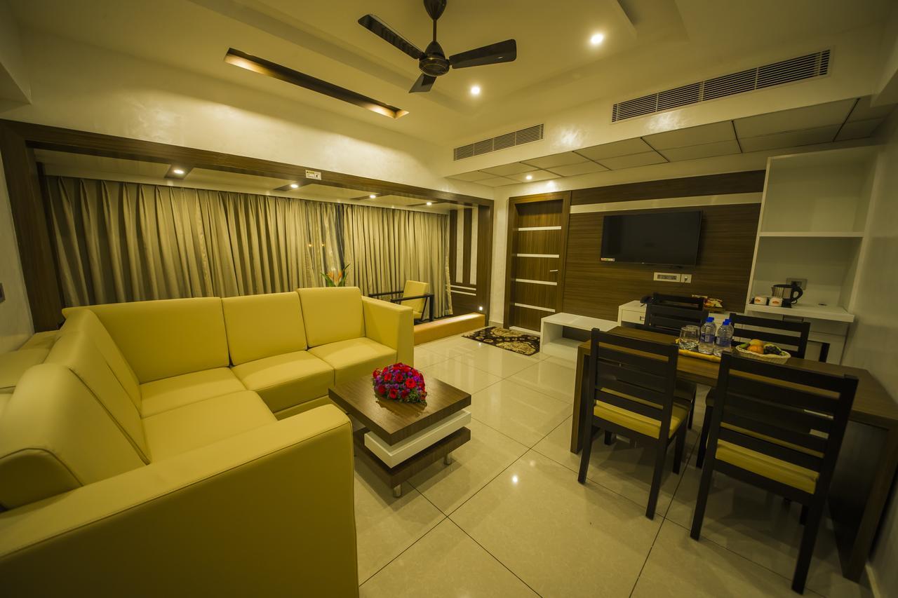 Hotel The Renai Cochin Kochi Esterno foto