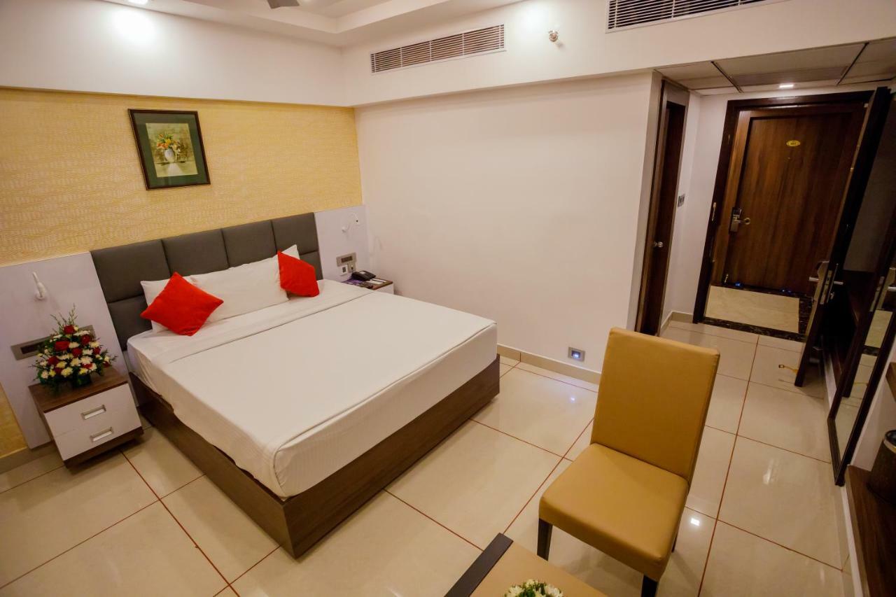 Hotel The Renai Cochin Kochi Esterno foto