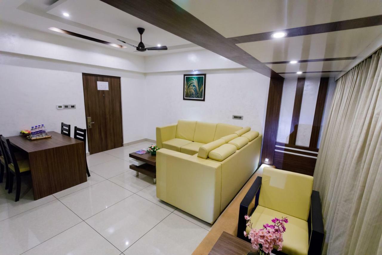 Hotel The Renai Cochin Kochi Esterno foto