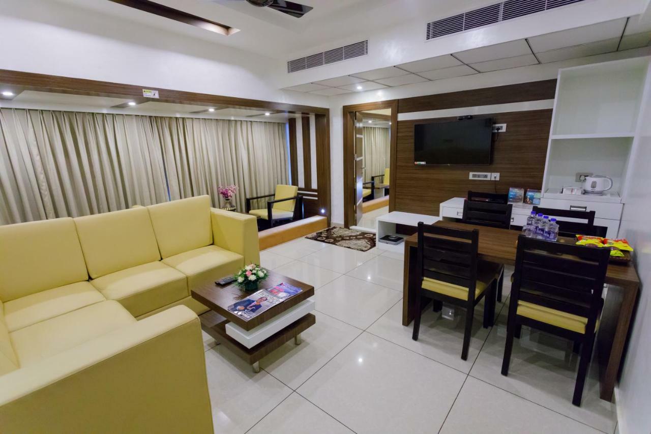 Hotel The Renai Cochin Kochi Esterno foto