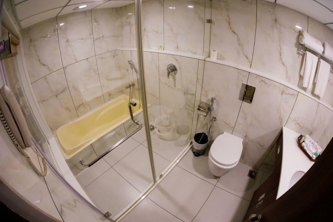 Hotel The Renai Cochin Kochi Esterno foto